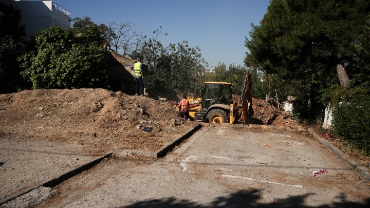 Επικίνδυνα κτίσματα ρίχνει ο Δήμος Αθηναίων 